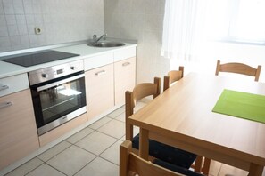 Apartment, Sea View (A2) | Private kitchen - Apartmani Basioli (Sali)