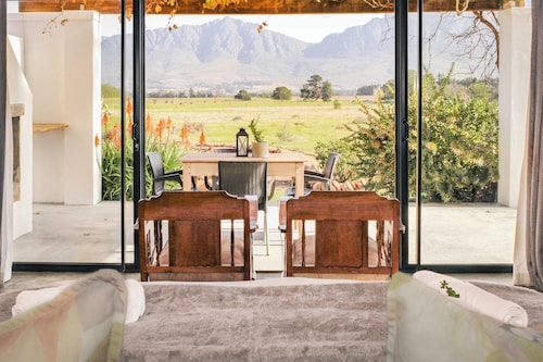 Duikersdrift Winelands Country Escape