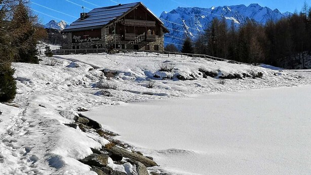 Exterior - RIFUGIO AL LAGO DEL MORTIROLO (Monno)