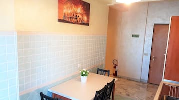 Doppia Classic, non fumatori | Cucina condivisa | Frigorifero con congelatore, microonde, piano cottura