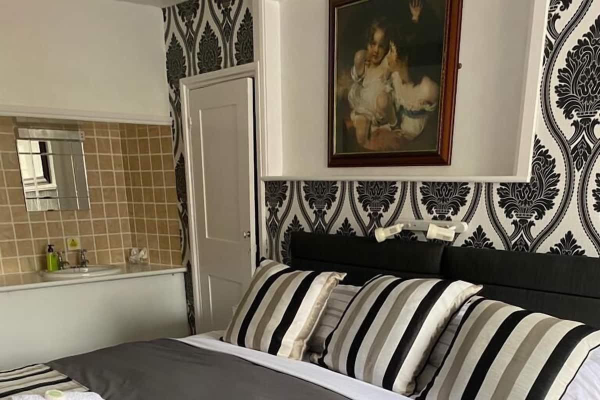 Dubbelrum eller tvåbäddsrum (Room 6) | 1 sovrum, strykjärn/strykbräda, gratis wi-fi och sängkläder
