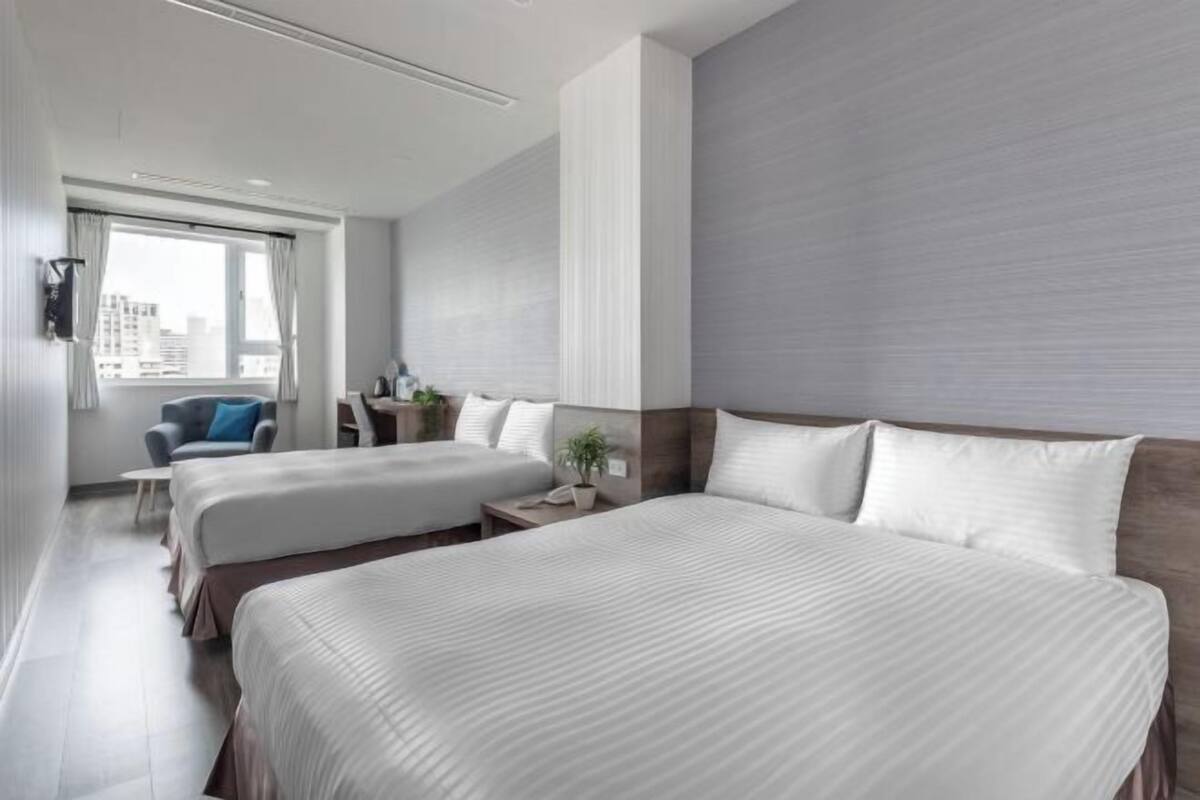 Bureau, Wi-Fi gratuit, draps fournis