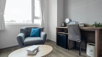 Classic Quadruple Room, 2 Double Beds, Non Smoking | Desk, free WiFi, bed sheets
