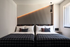 Standaard Twin kamer, niet-roken | Donsdekens, een kluis op de kamer, individueel gedecoreerd, gratis wifi