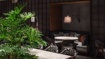 Breakfast, lunch, dinner served; international cuisine