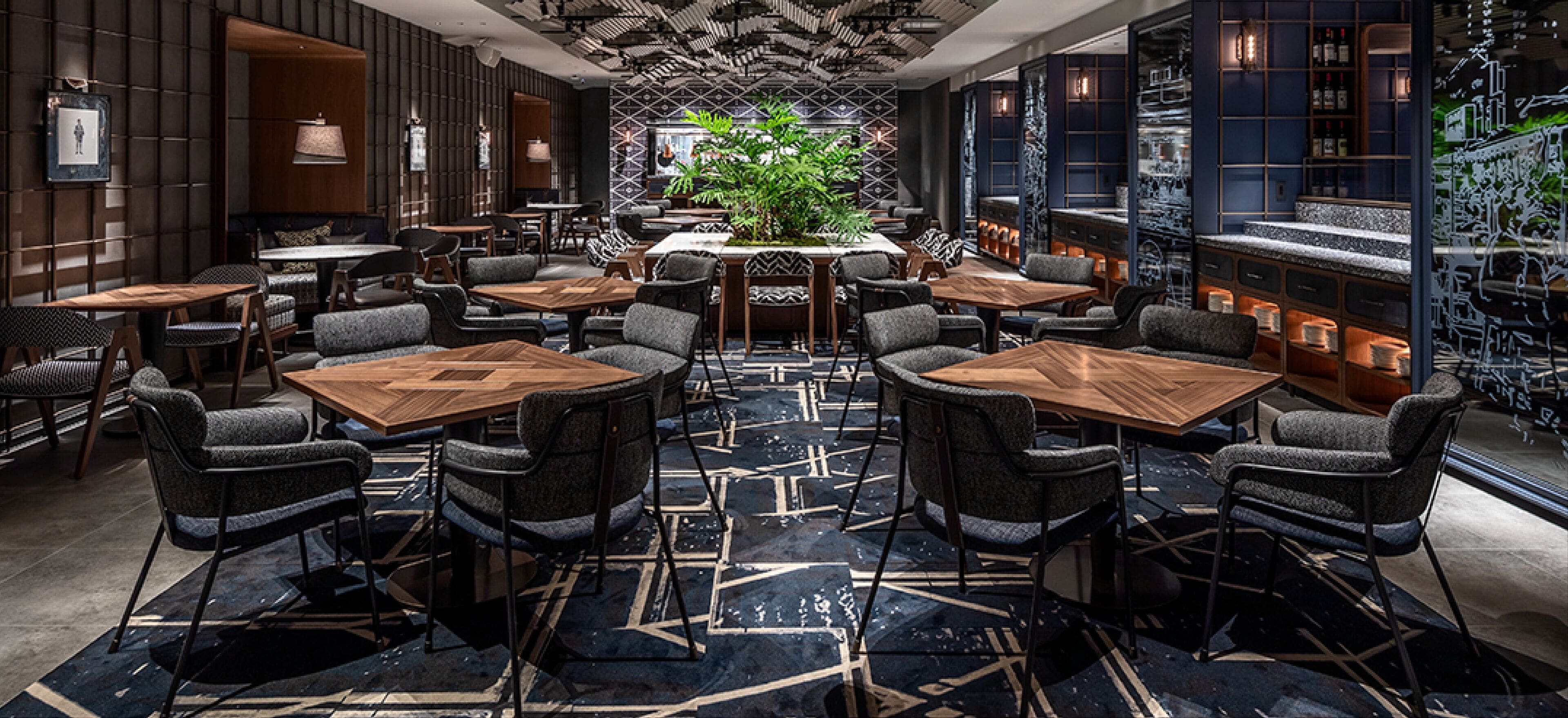 breakfast, lunch, dinner served; international cuisine