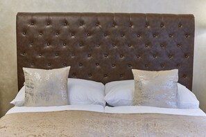 Appartement présidentiel | Décor unique, ameublement unique, lit de bébé (gratuit)