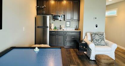 Live Oaks 4 Bedroom Home by RedAwning