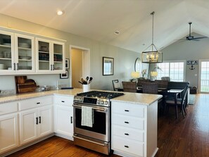 House, 4 Bedrooms | Private kitchen | Fridge, microwave, oven, dishwasher