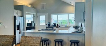 Live Oaks 4 Bedroom Home by RedAwning