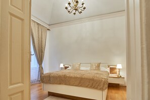 Royal-Apartment | Bügeleisen/Bügelbrett, kostenlose Babybetten, kostenloses WLAN
