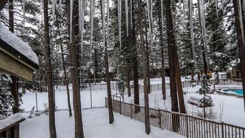 Condo, 1 Bedroom | Property grounds