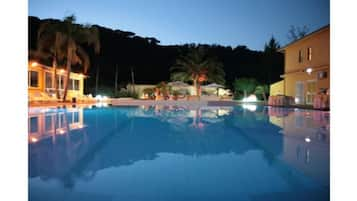 Indoor pool, seasonal outdoor pool