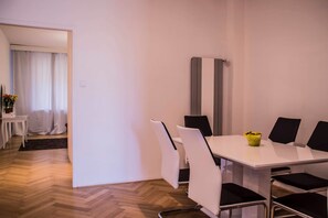 Exclusive Apartment | Living area