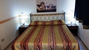Room - Vico Mortelle (Naples)