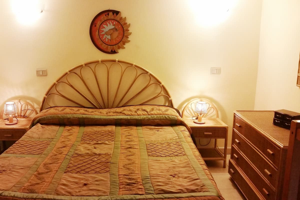 Apartment, Multiple Beds, Balcony | Desk, iron/ironing board, cribs/infant beds, rollaway beds