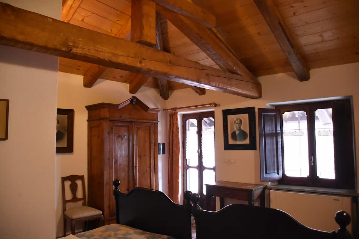 Double Room, 1 Double Bed (800)