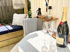 1 chambre, literie de qualité supérieure, surmatelas