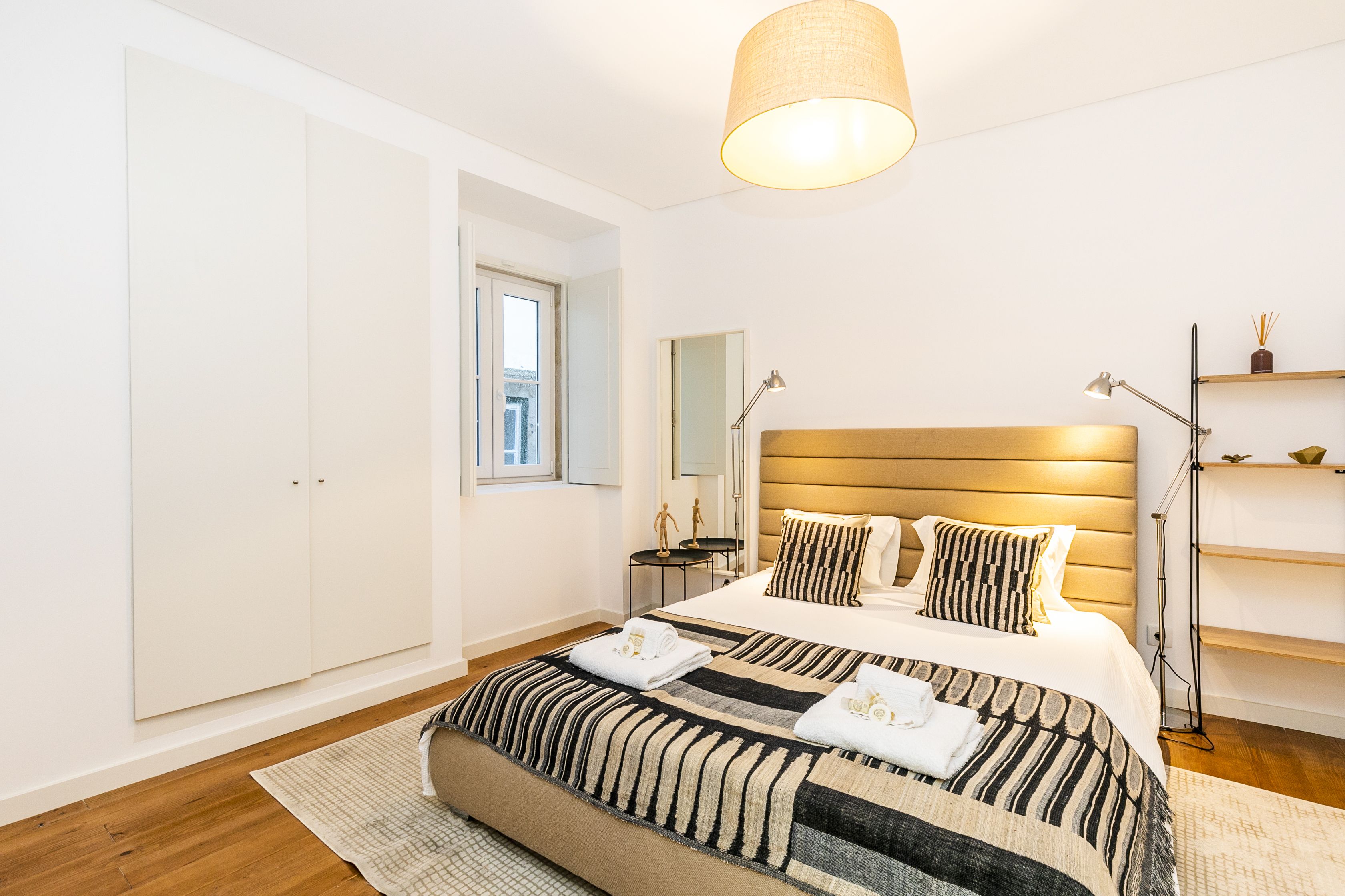 Apartamento, 1 quarto (Galeria Alfama 2ºA) | Berços grátis, camas extras/dobráveis (sobretaxa), Wi-Fi de cortesia