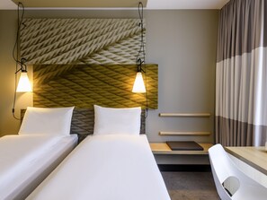 Standard Room, 2 Twin Beds | Hypo-allergenic bedding, desk, laptop workspace, blackout drapes
