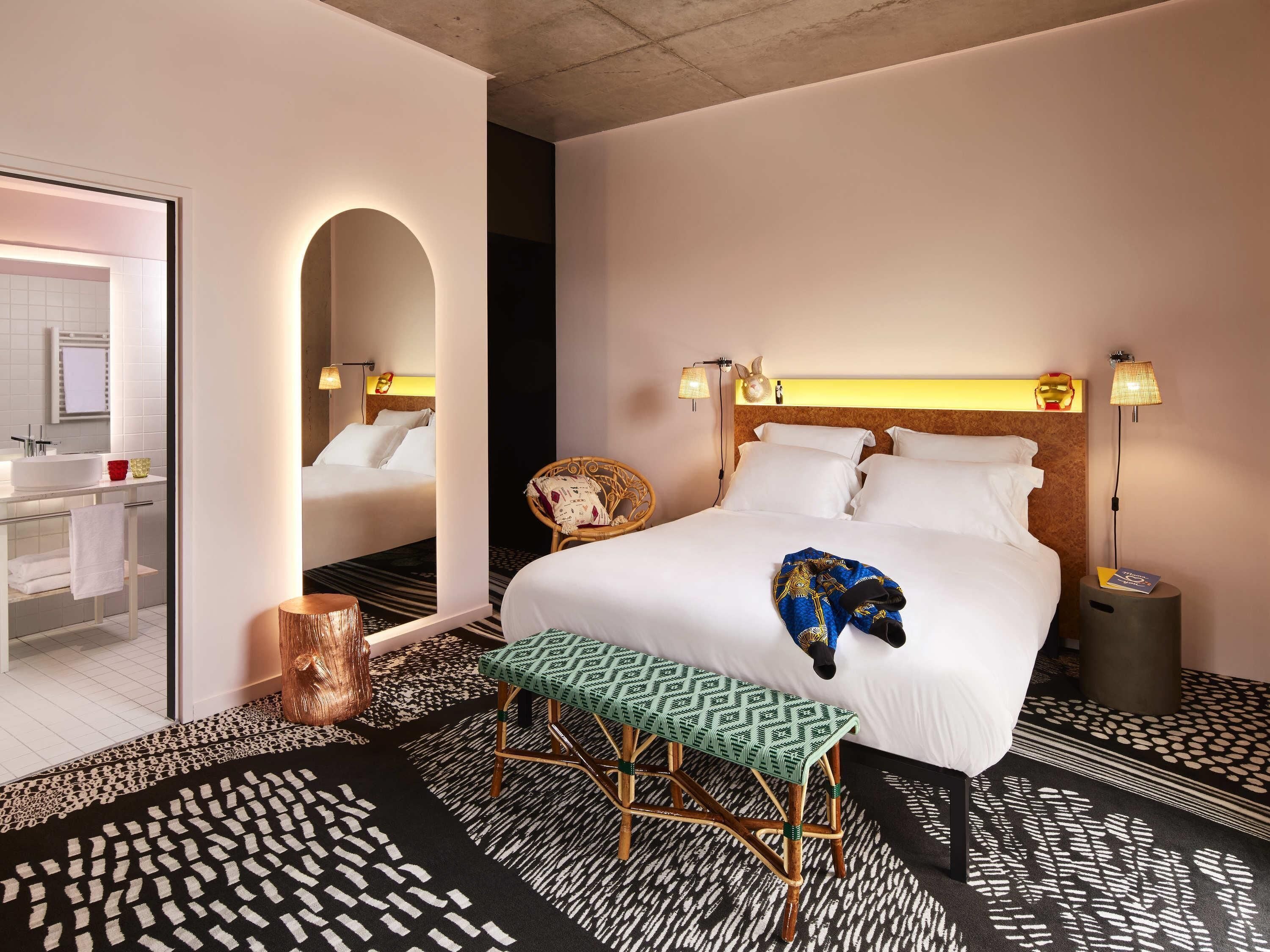 雙人房, 1 張加大雙人床 (Large Mama) | 高級寢具、客房內保險箱、書桌、隔音