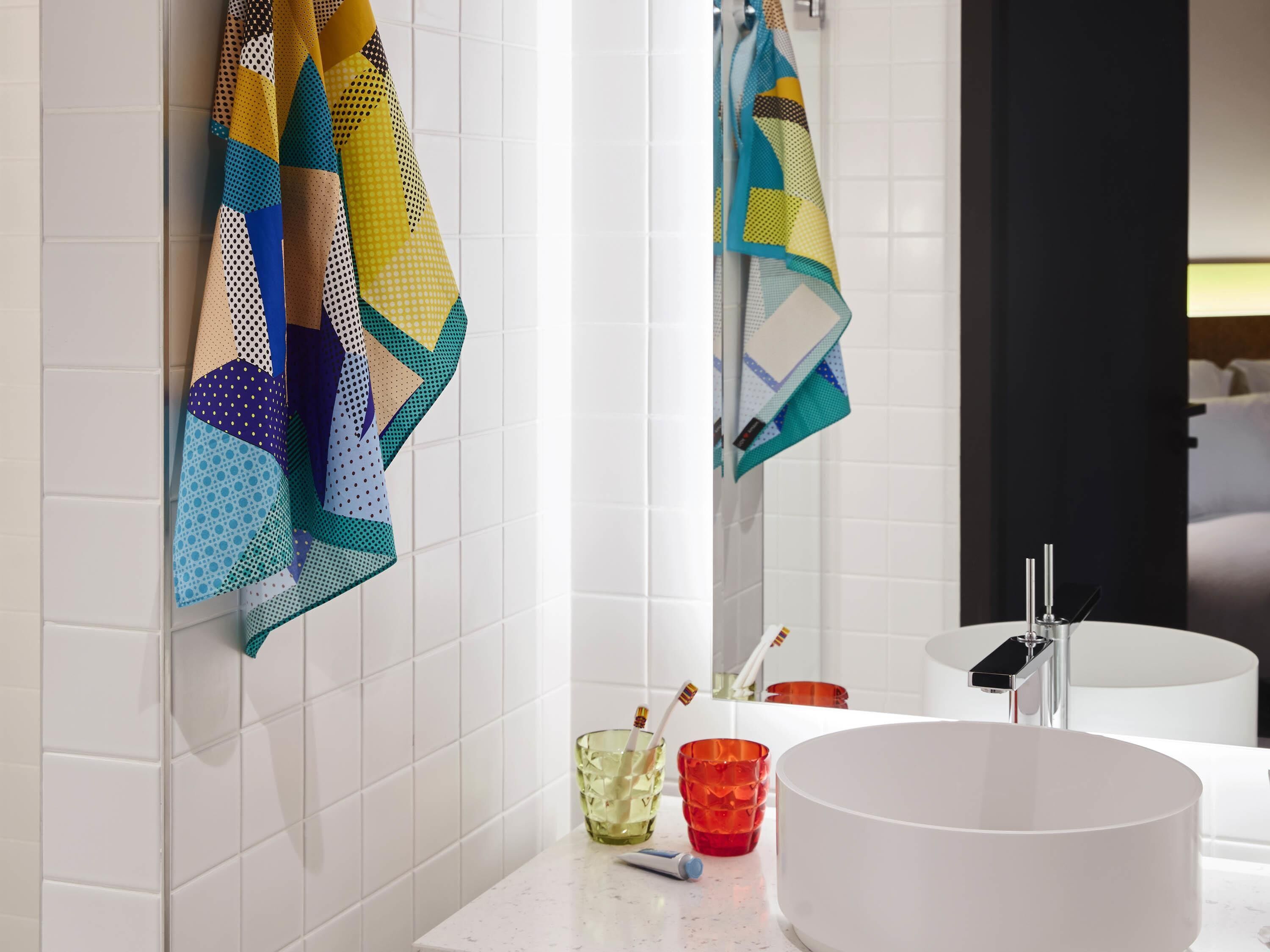 double room, 1 double bed (small mama) | premium bedding, in-room safe, desk, soundproofing