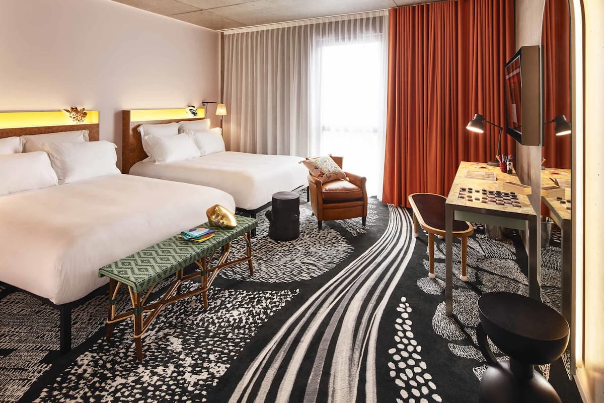 Room, 2 Twin Beds | Premium bedding, in-room safe, desk, soundproofing