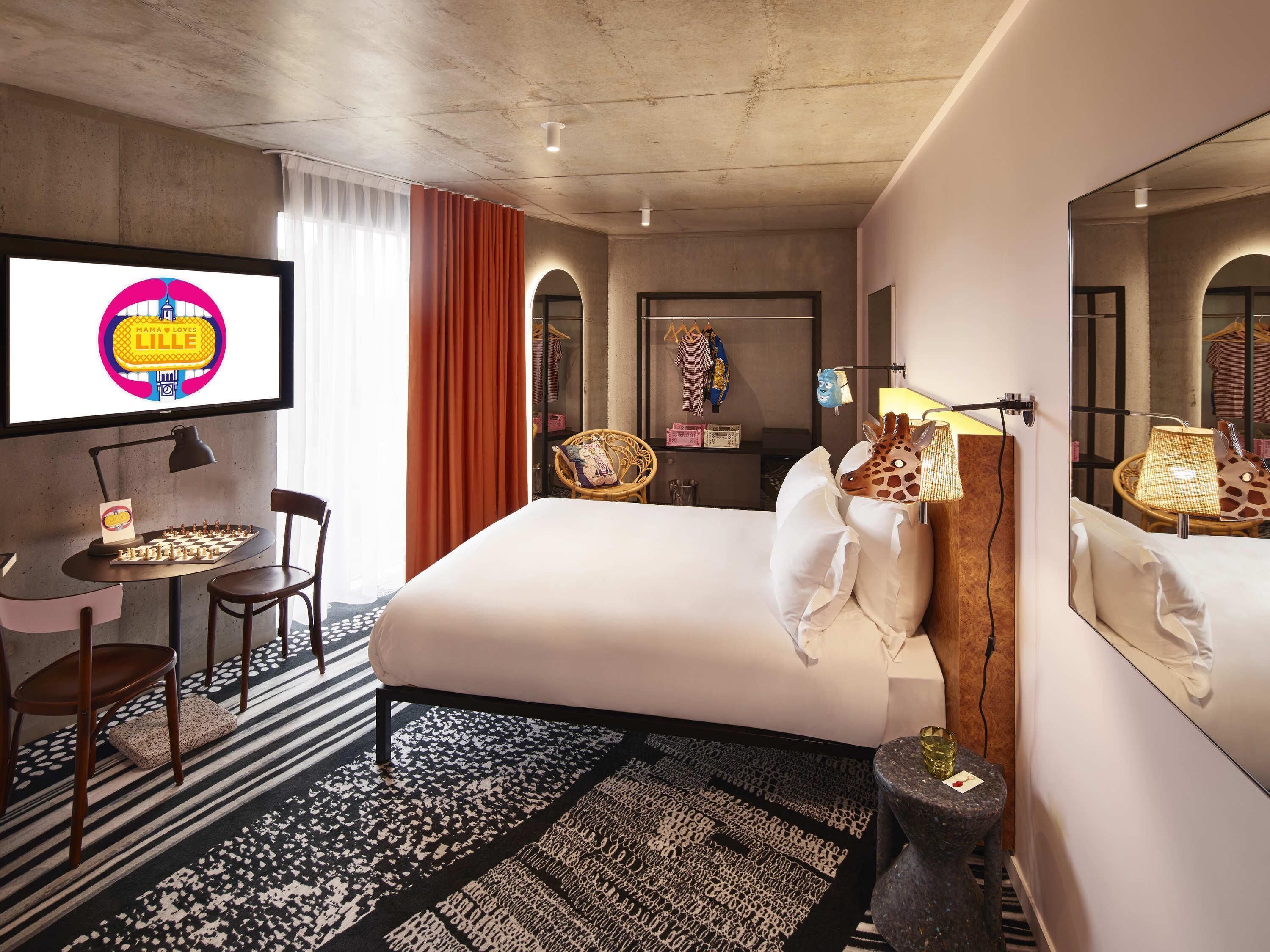 Premium bedding, in-room safe, desk, soundproofing