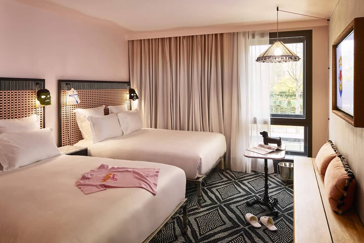 Room, 2 Twin Beds | Premium bedding, in-room safe, desk, soundproofing