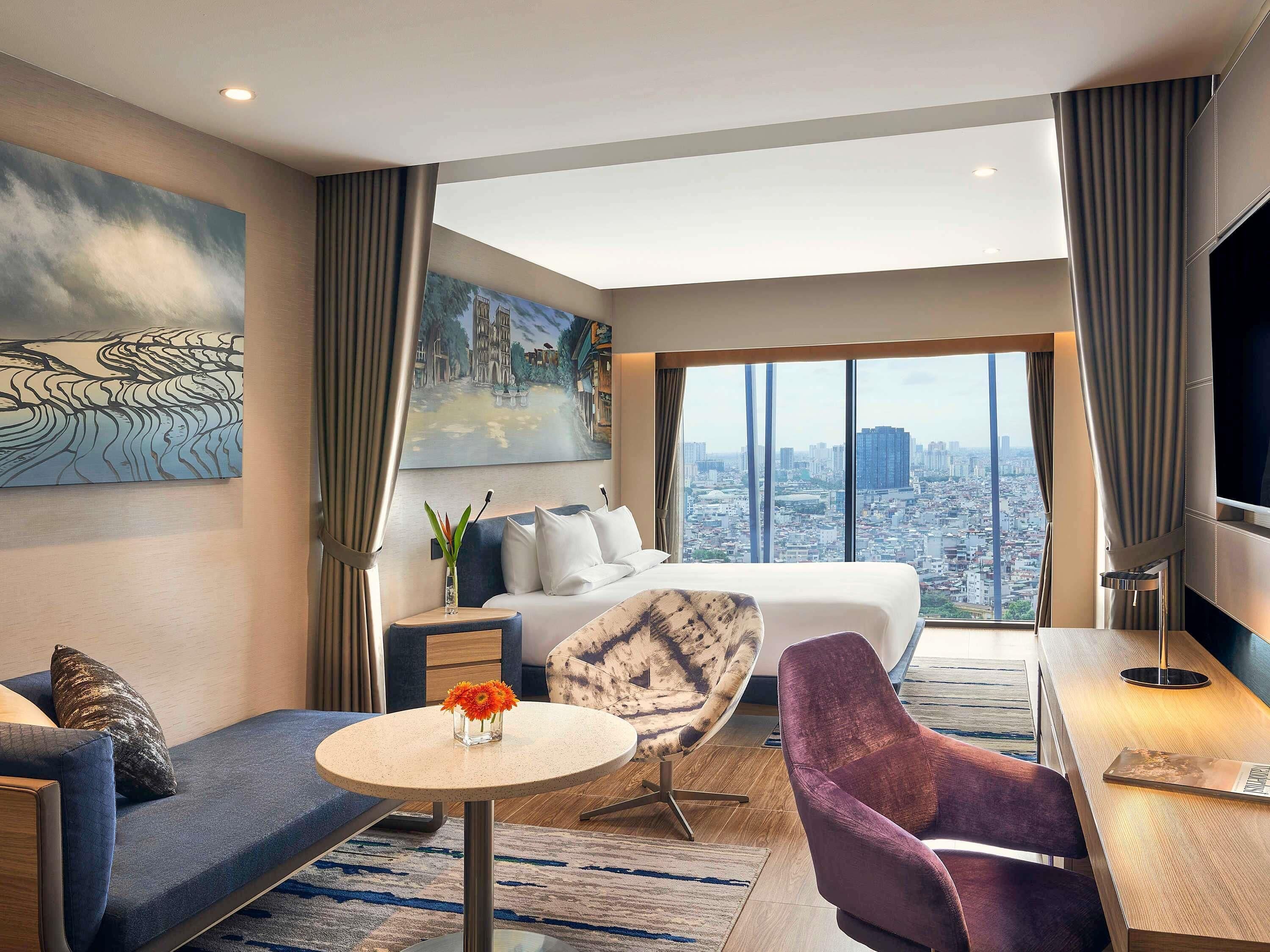 Deluxe Room, 1 Katil Raja (King), City View | Peralatan tempat tidur premium, bar mini, peti besi dalam bilik, meja 