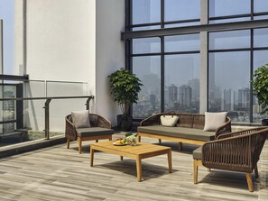 1 bedroom, hypo-allergenic bedding, minibar, in-room safe