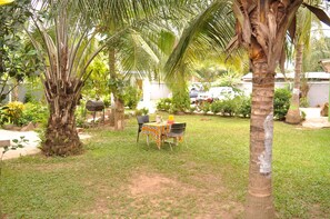 Garden - BB Tributary Hotel (Akosombo)