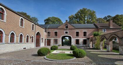 Hotel - Ferme du Chateau D'ahin
