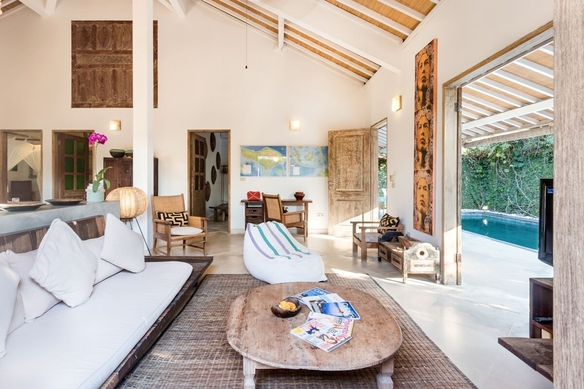 TV, DVD player, books