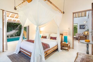 3 chambres, coffre-fort, fer et planche à repasser, lit de bébé portatif