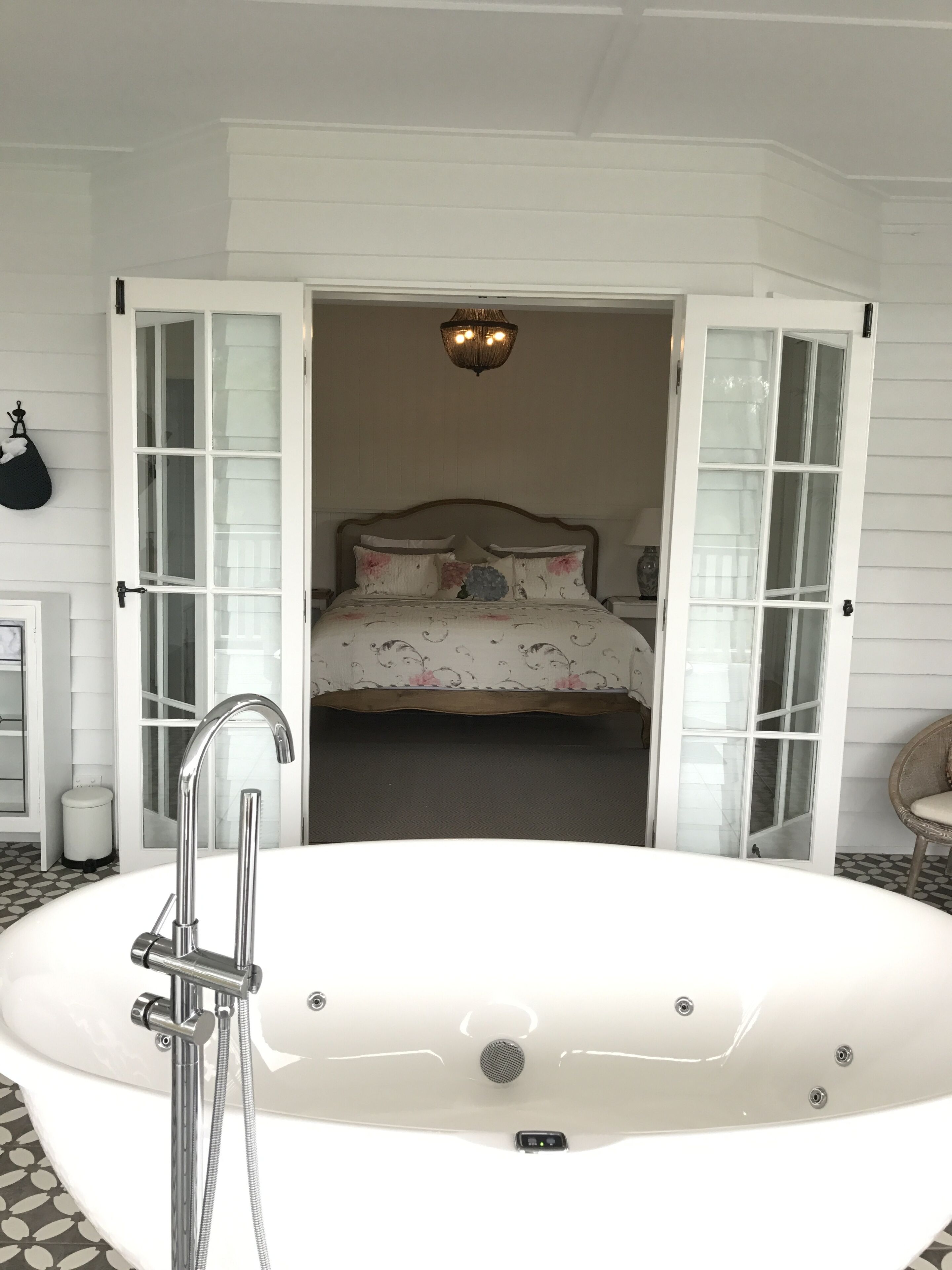 3 bedrooms, iron/ironing board, travel cot, WiFi