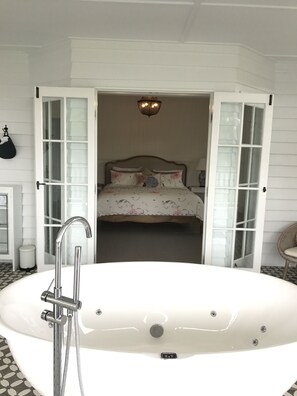 3 bedrooms, iron/ironing board, travel cot, WiFi