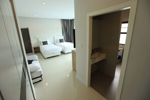 3 makuuhuonetta, internet