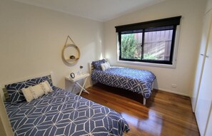 3 chambres, fer et planche à repasser, Wi-Fi gratuit, draps fournis