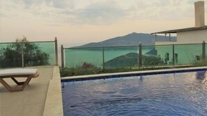 Alberca al aire libre