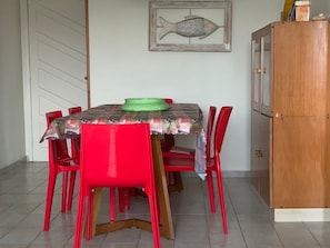Dining - Spacious apartment with incredible sea views in Praia do Forte  (Cabo Frio)