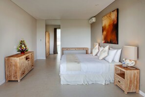 4 camere, una cassaforte in camera, tende oscuranti, ferro/asse da stiro