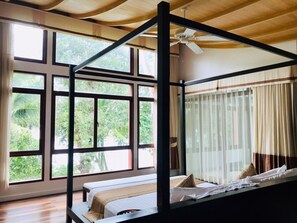 5 bedrooms, in-room safe, desk, iron/ironing board