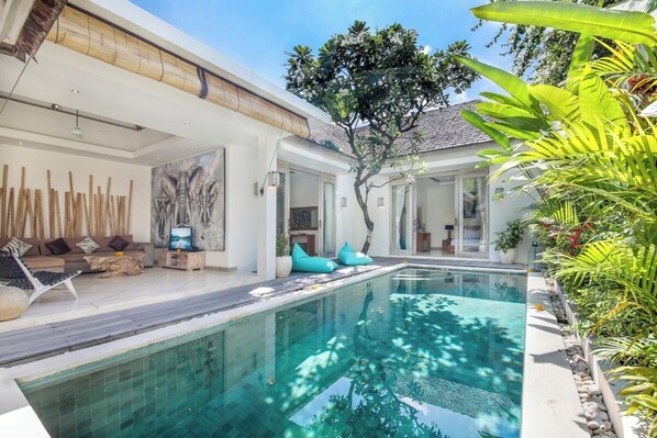 Outdoor pool - Luxury 2 Bedroom Villa in Seminyak (Seminyak)