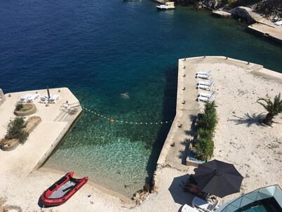 High View: A Secluded, Award-Winning  Luxury Seaside Villa With Huge Jacuzzi