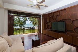 Smart TV, DVD player