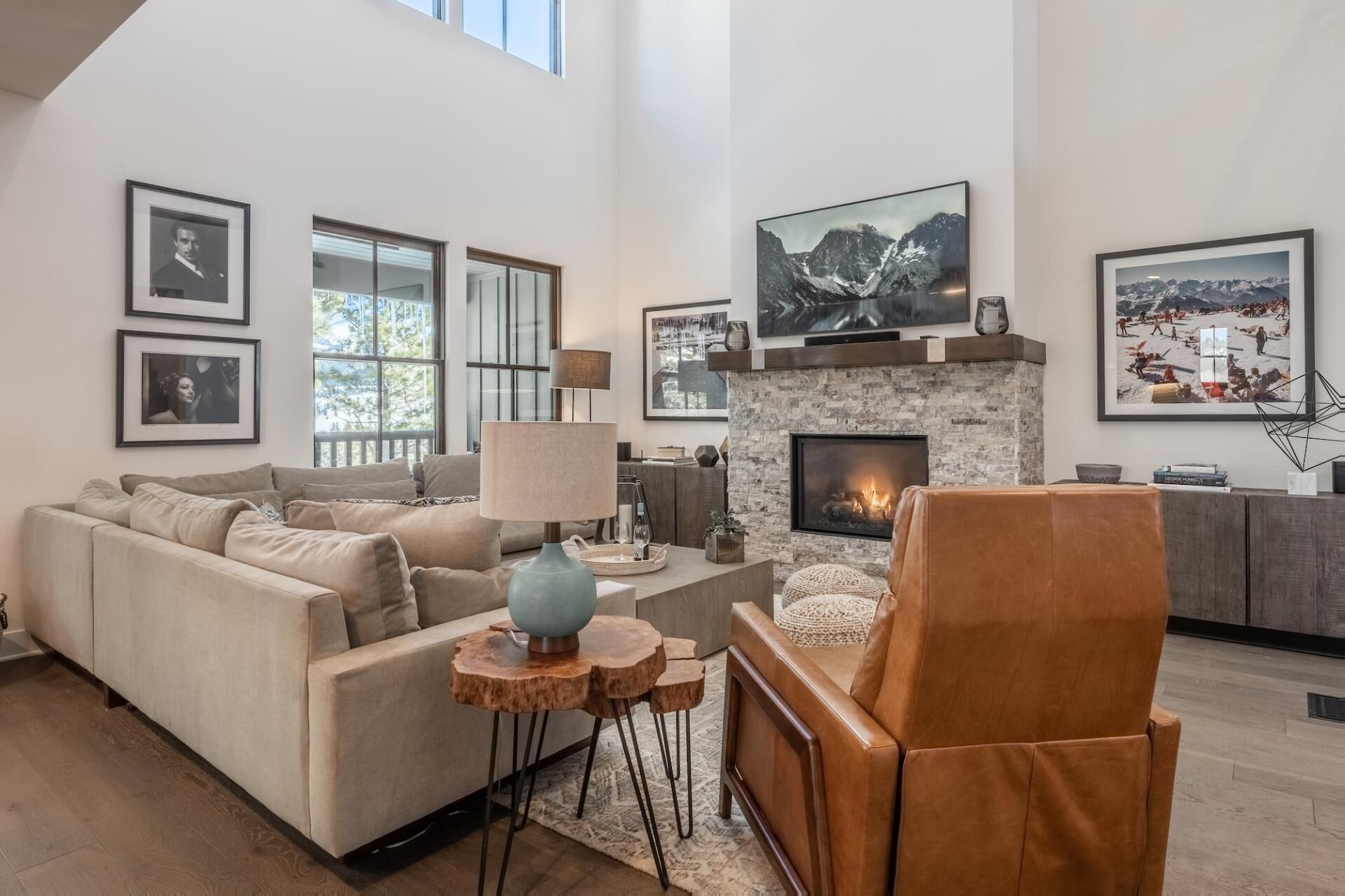 Sleek Townhome in a new development with mountain views