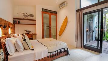 4 bedrooms, in-room safe, iron/ironing board, free WiFi