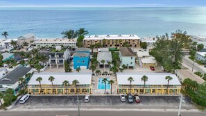 Exterior - Lay-Z Liv-N 13 ~ Pool, updated, Beach = 1 block (Bradenton Beach)