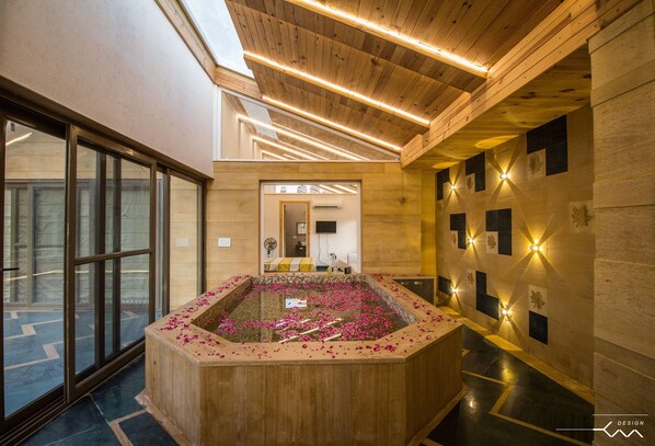 Spa - Natural Pearl Farmhouse - Fun, Family, and your own Farm Stay (Jaipur)